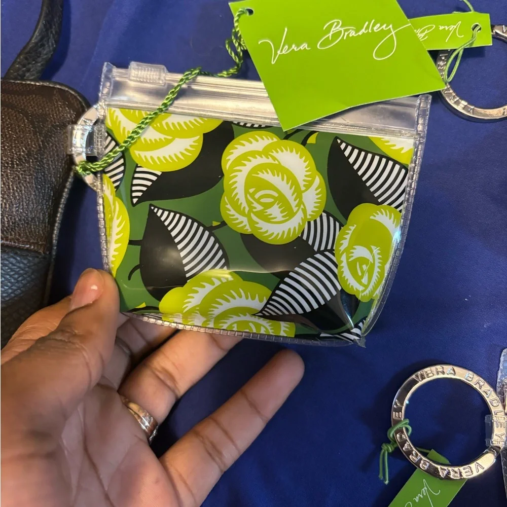 Vera Bradley Zippidy keychain lot - Picture 3 of 4